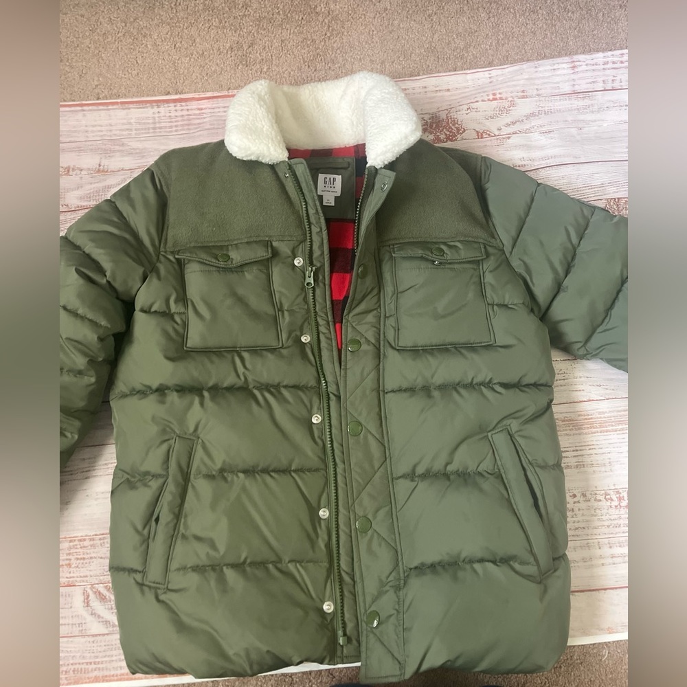Boys Gap puffer jacket Size XL